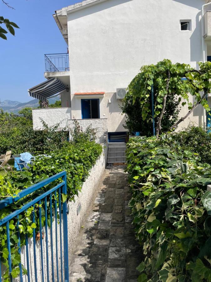 Apartment L.A. Tivat Bagian luar foto